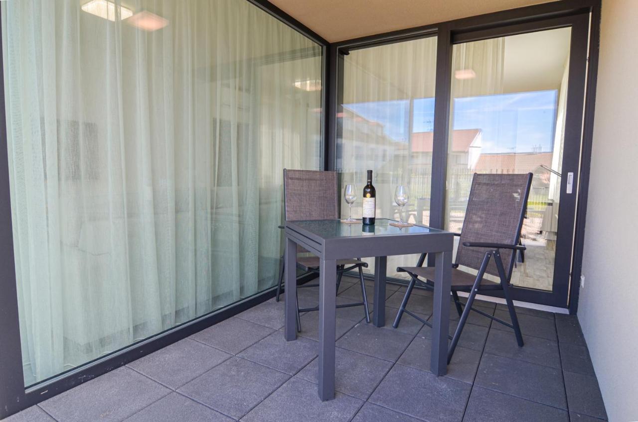 Palm Garden Apartment 1 Mikulov Bagian luar foto