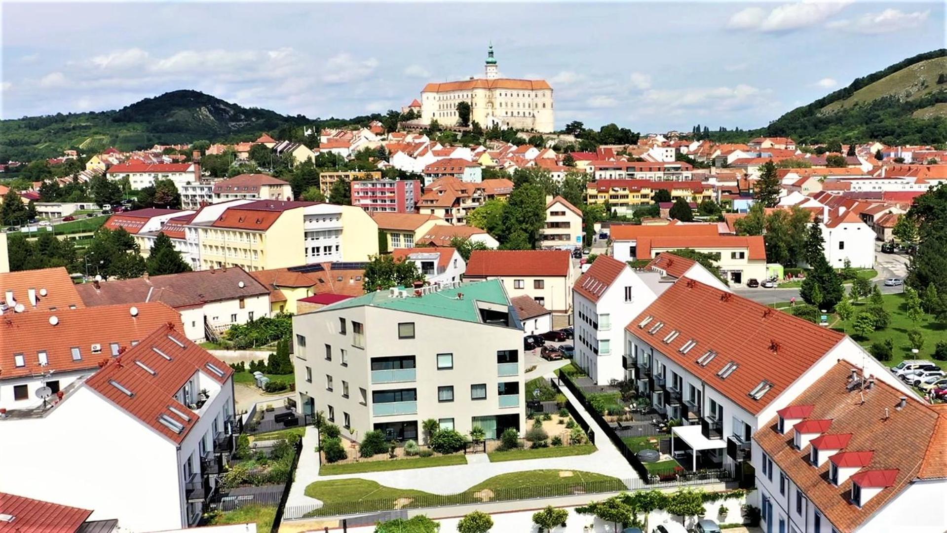 Palm Garden Apartment 1 Mikulov Bagian luar foto